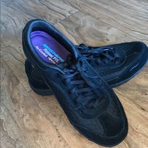 NWOT Skechers Breath Easy-Simply Sincere Oxford